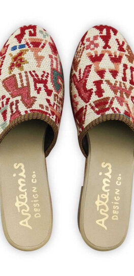 only-146-00-usd-for-womens-sumak-kilim-slides-size-8-online-at-the-shop_0.jpg